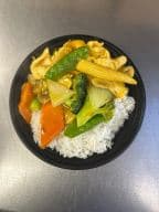 Best L18. Curry Chicken with Onion (Lunch) in Portsmoth, VA